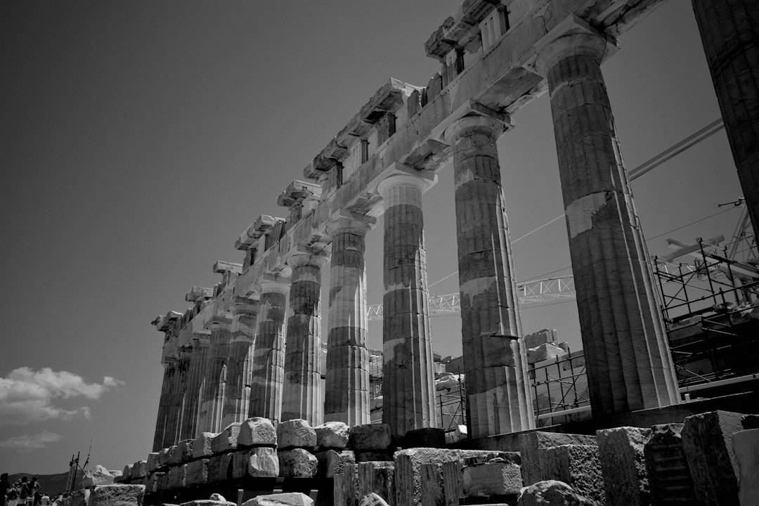 Architektura klasyczna - od Partenonu po świątynię Zeusa, grecki styl w budownictwie