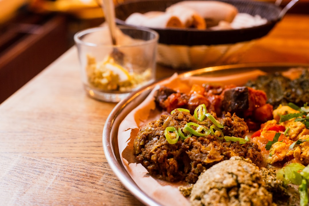 Jak zrobić tradycyjne dania w domu? Greckie jedzenie, przepisy.